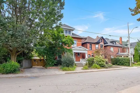 34 HOLTON Avenue S