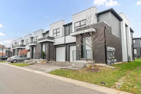 18 - 499 Sophia Crescent