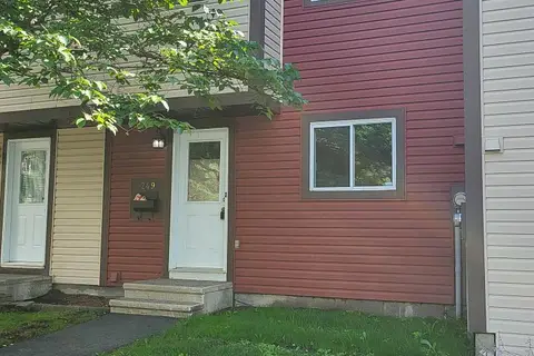 249 TEAL Crescent