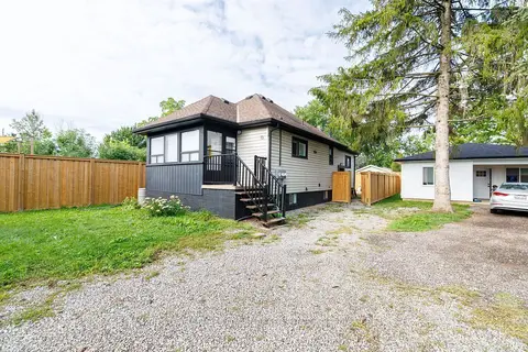 13 Duncan Street W