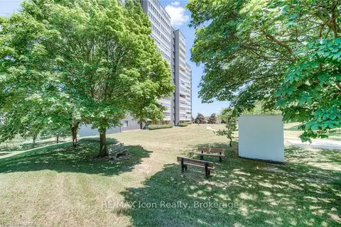 225 Harvard Place 402
