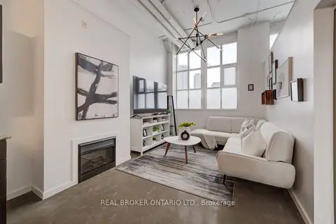 410 King Street W 126