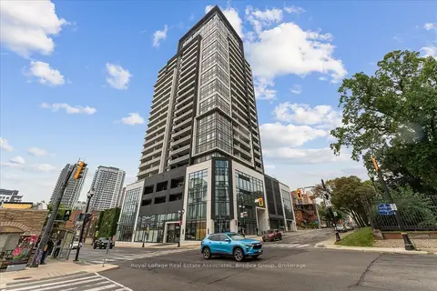 15 Queen Street S 1111