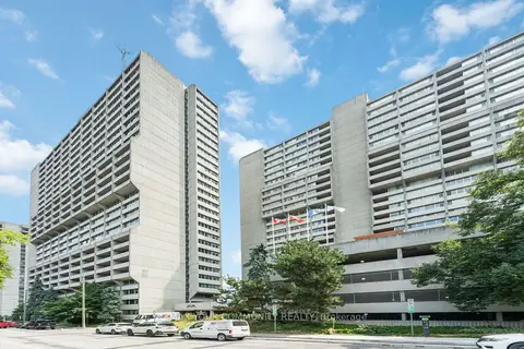 500 Laurier Avenue W 608