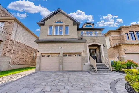 94 Ambrous Crescent
