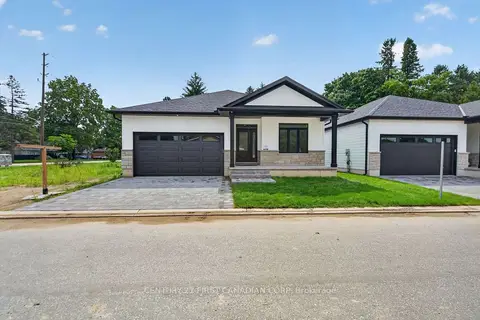 430 Head Street N 4