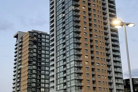 108 GARMENT Street 406