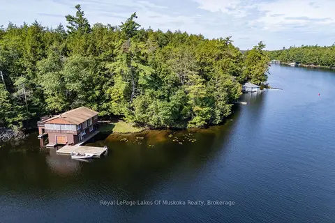 2115 Lake Muskoka