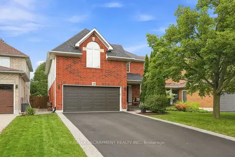 48 Bridgeport Crescent