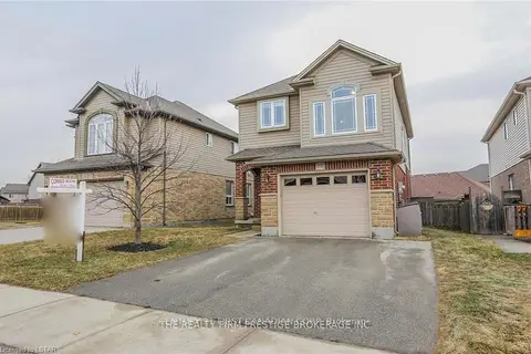 950 Oakcrossing Road Upper