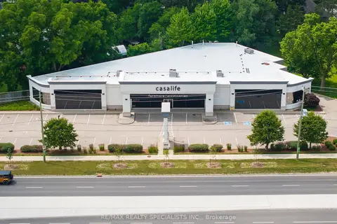 4553 King Street E 3