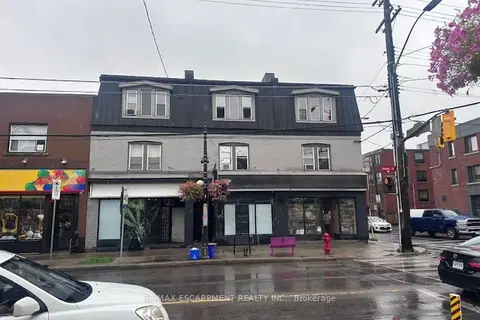 182 Ottawa Street N