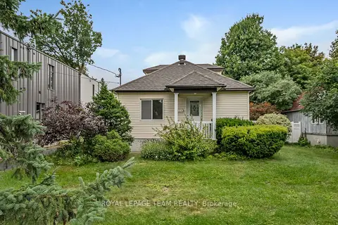 658 Tweedsmuir Avenue