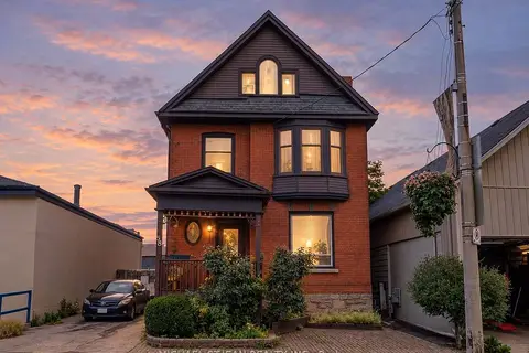 85 Locke Street S