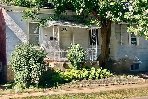 9 Woodland Avenue