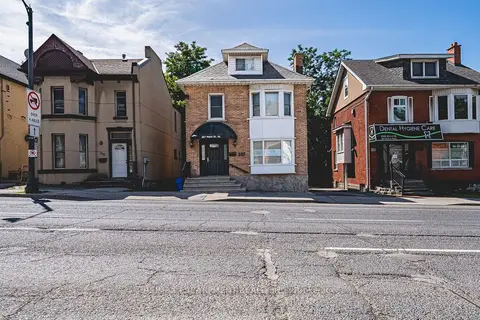 267 Main Street W
