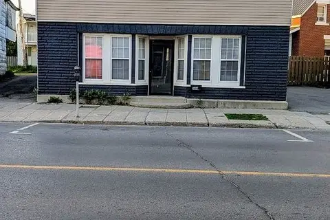 166 Montreal Road N