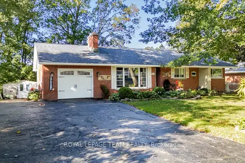 107 Peacock Crescent