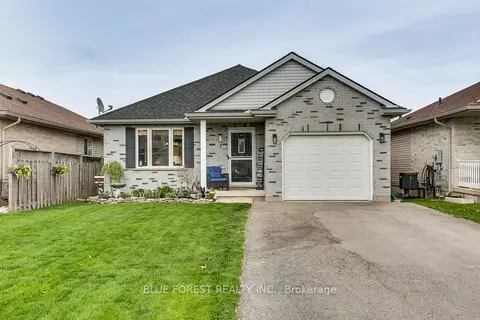 3 Meadowvale Drive
