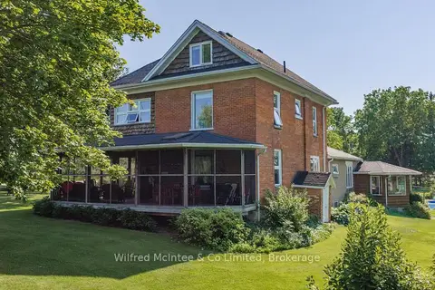 12 Bismark Street N