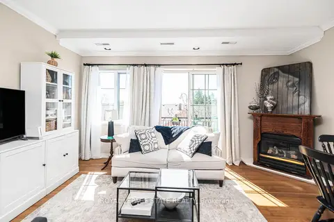 262 Dundas Street E 311