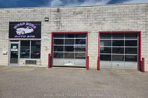 1982 Dundas Street 3