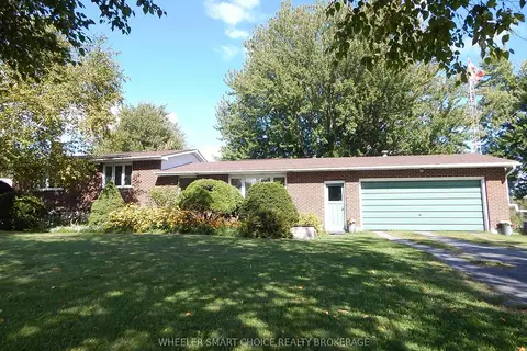 5181 County Road 15 (Avonmore Rd) Road