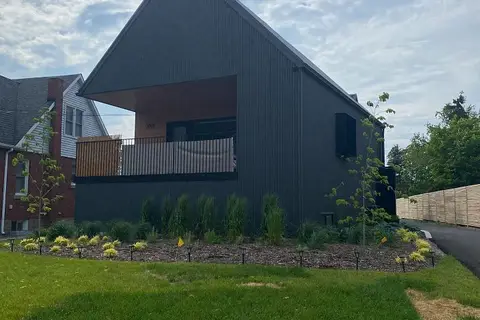 5361 Valley Way Unit 2