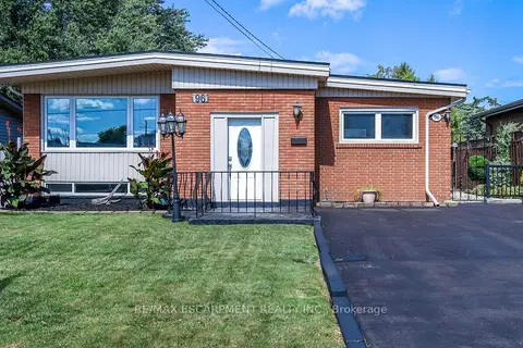 96 Fielding Crescent
