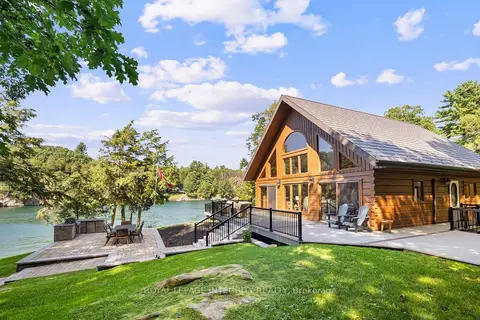 26 Wallace Island