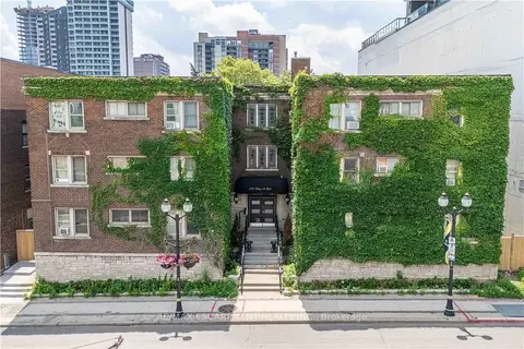 285 King Street W 4