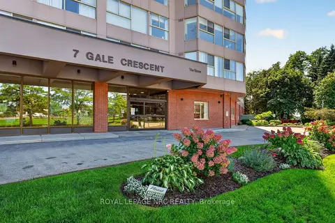 7 Gale Crescent 302