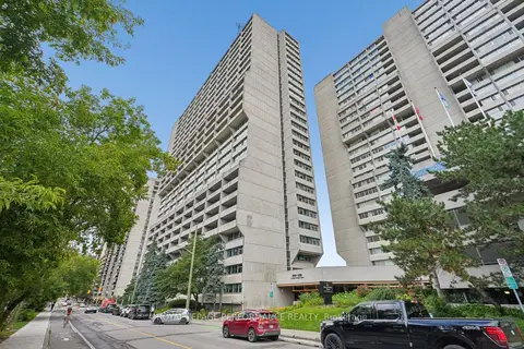 500 Laurier Avenue W 1706