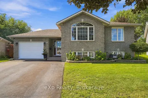10 Christopher Court