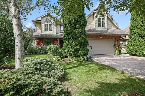 82 Masonville Crescent