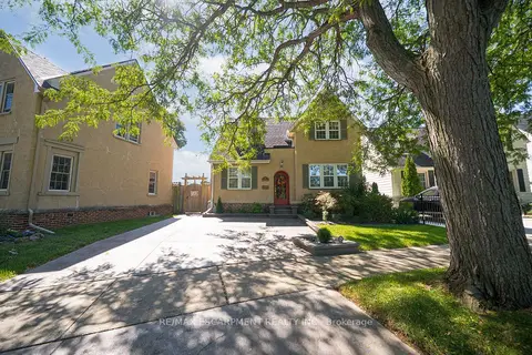 48 Lincoln Avenue