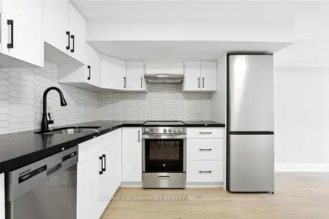 929 Upper Ottawa Street C