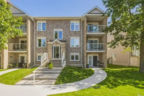 225 Oak Street 2104
