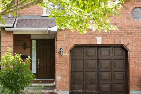 44 Winnegreen Court