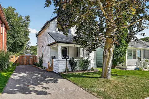 553 Mary Street