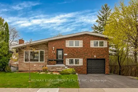 58 Columbia Drive LOWER