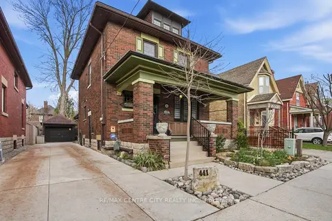 441 Woodman Avenue