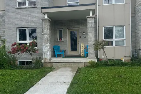 154 Broadway Lane