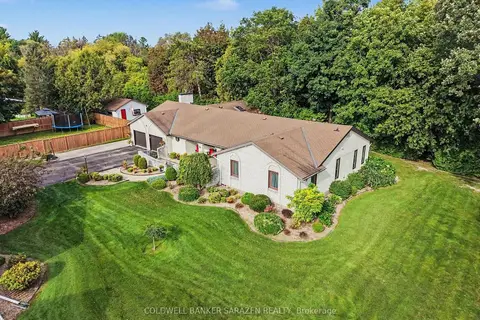 31 Daniel Street S
