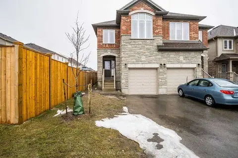270 Ambrous Crescent Upper