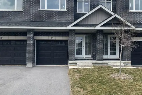 21 WYLIE Way