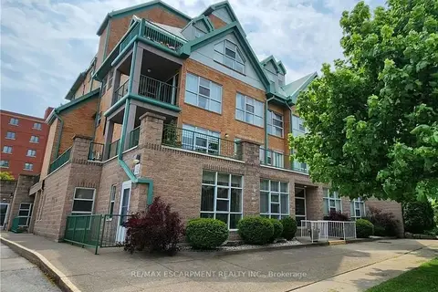 19 Lake Avenue S 204