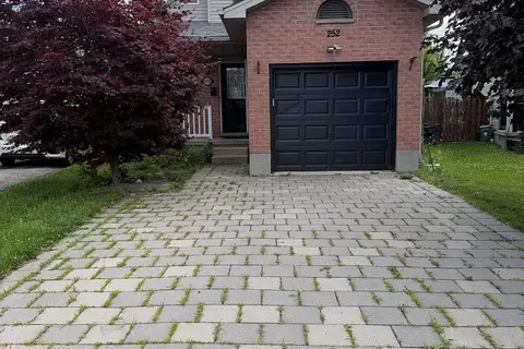 252 Simpson Crescent