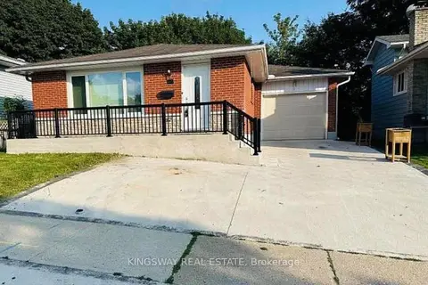 35 Silver Aspen Crescent