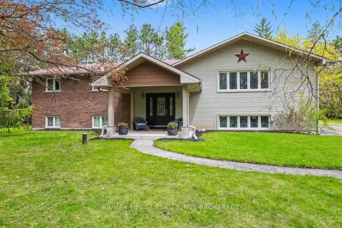 2518 Rideau Ferry Road